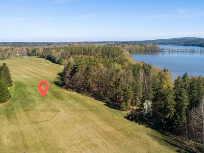 Prodej  pole 14 092 m²