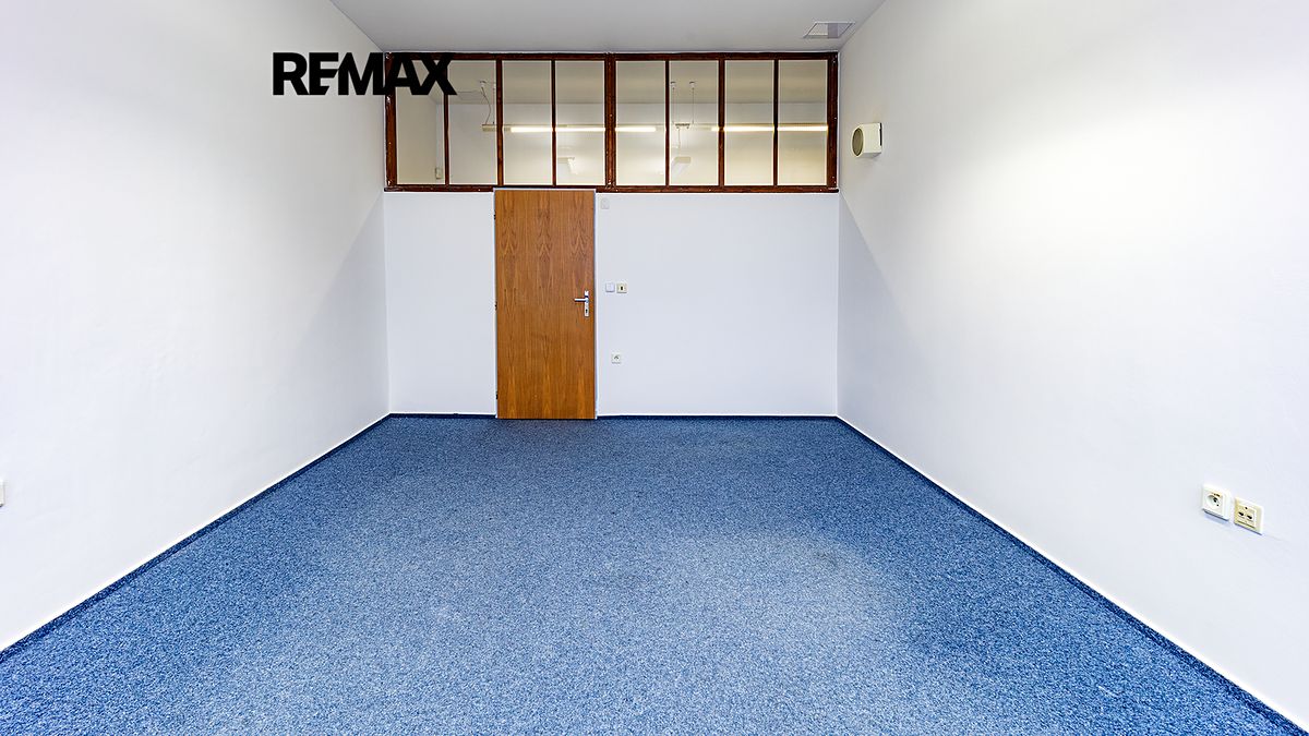 Pronájem kanceláře 23 m² – fotografie 2