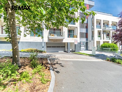 Pronájem garážového stání 15 m² — photo 2