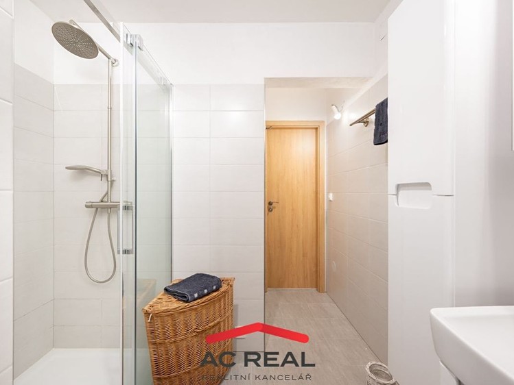 Prodej domu, 83 m² (9 z 27)