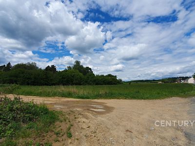 Prodej komerčního pozemku 1974 m²