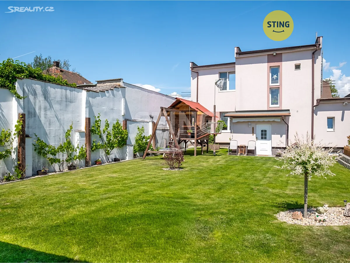 Prodej rodinného domu 240 m², pozemek 522 m², Neratovice