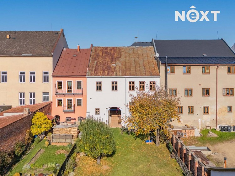 Haus zum Kauf, 267 m² (2 von 39)