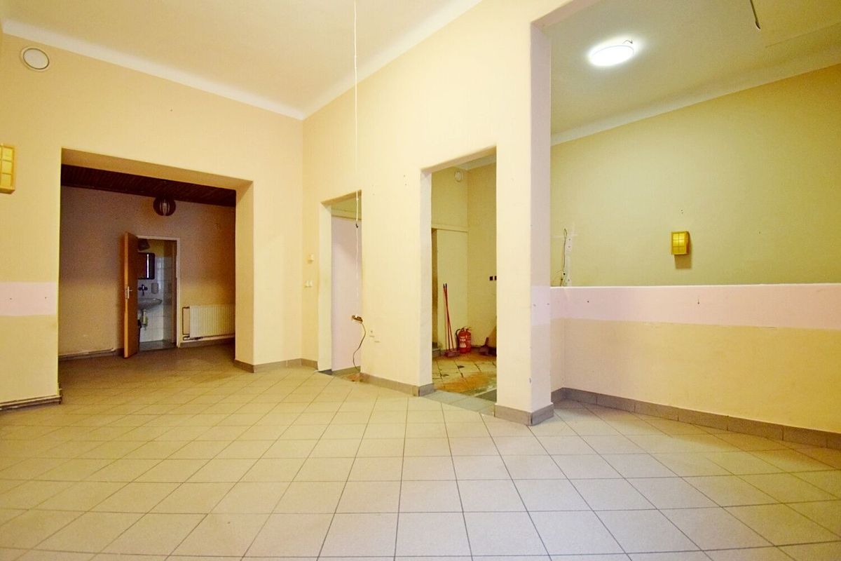 Pronájem obchodního prostoru 73 m² – fotografie 2