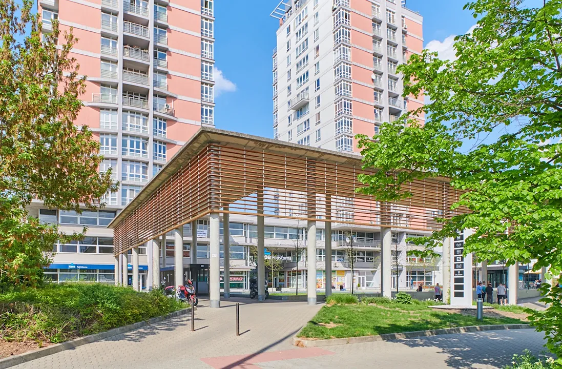 Pronájem kanceláře 183 m²