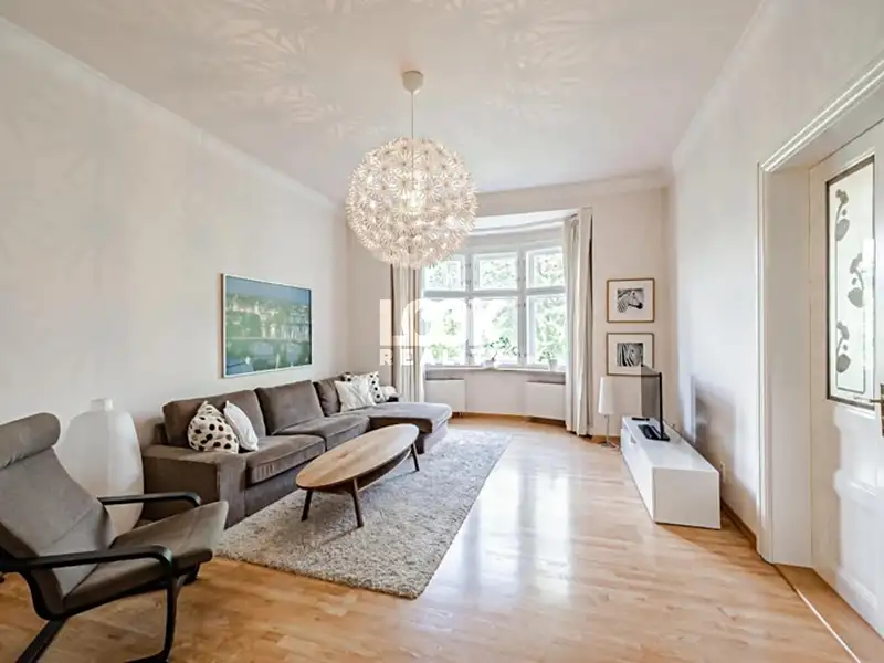 Pronájem bytu 3+1 108 m², Praha – náhled fotky 1