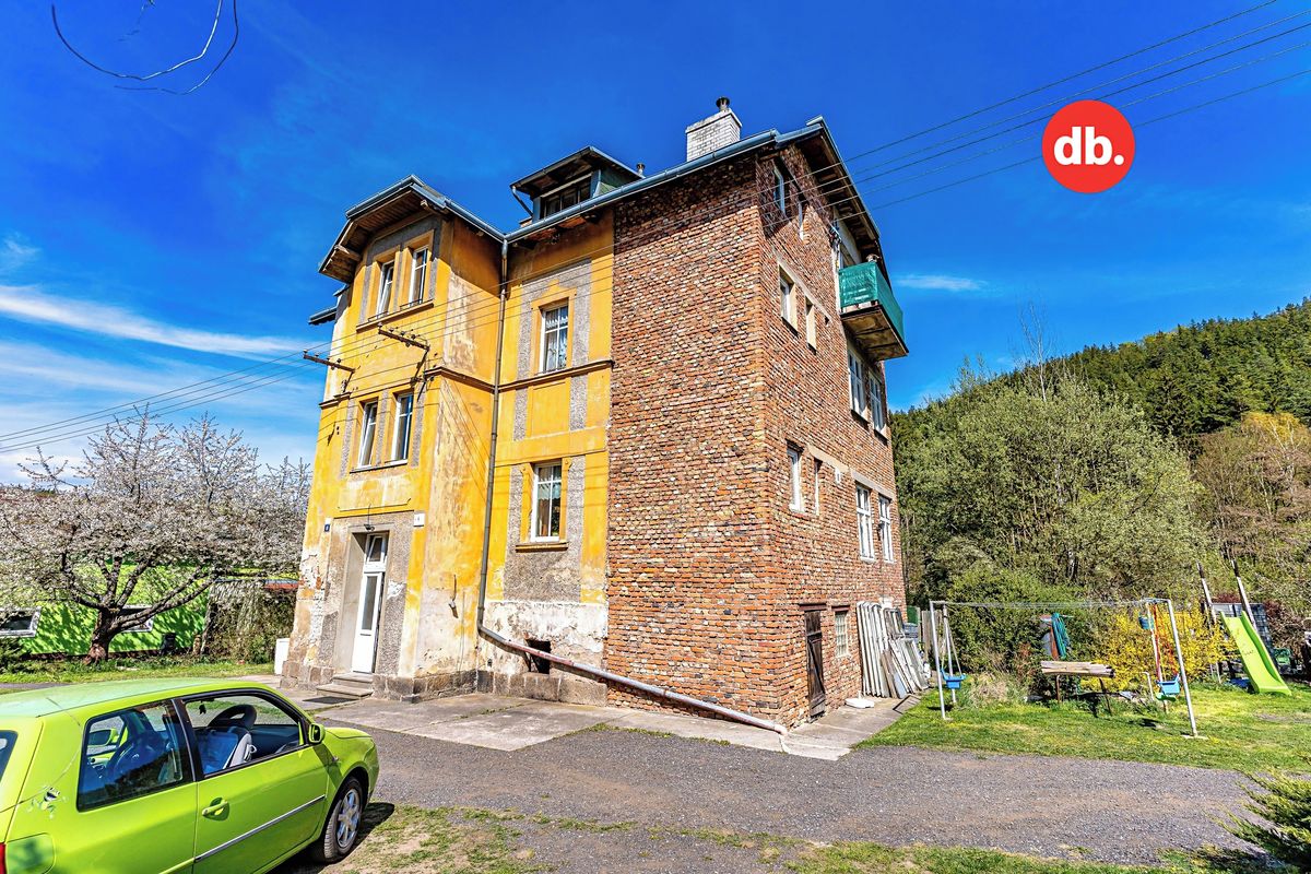 Prodej vícegeneračního domu 568 m², pozemek 3740 m² – fotografie 3