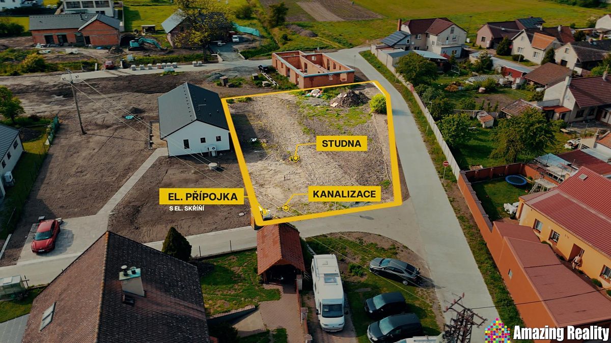 Prodej stavebního pozemku 1067 m² – fotografie 3