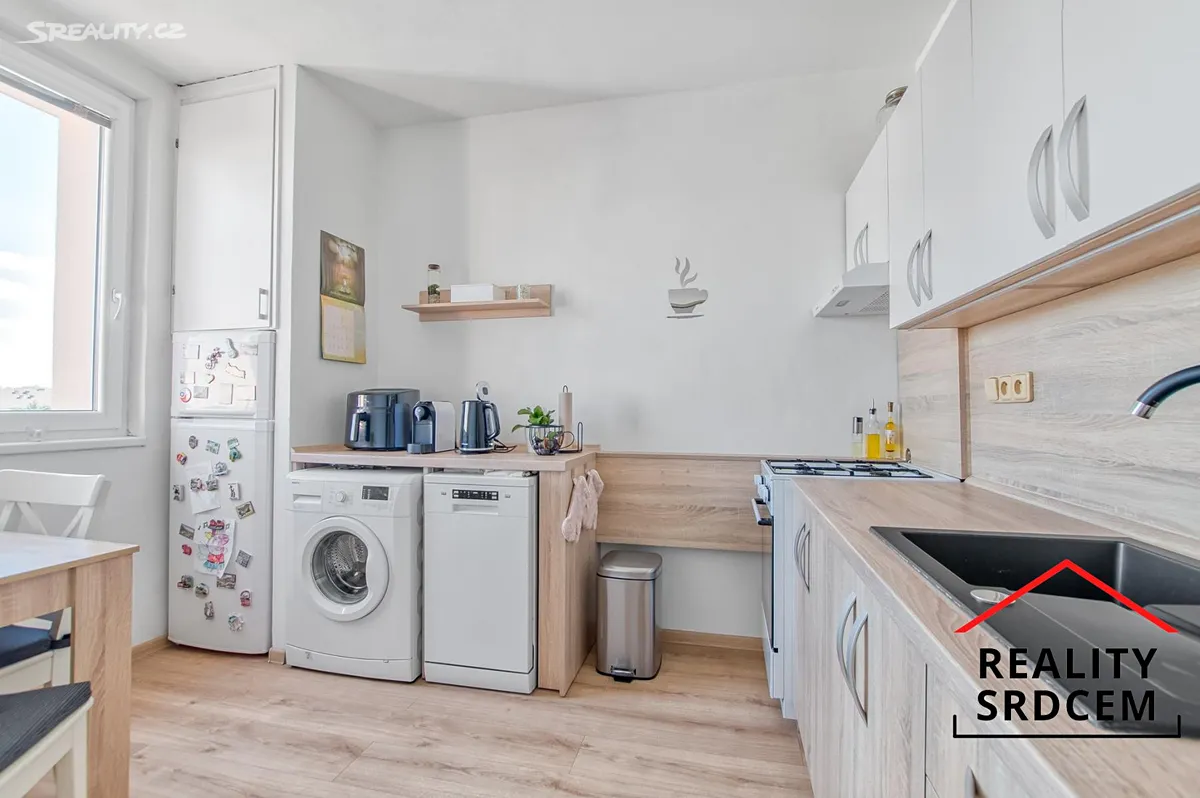 Pronájem bytu 2+1 44 m² – pohled 6