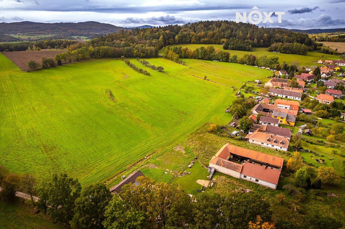 Prodej stavebního pozemku 932 m² – fotografie 3
