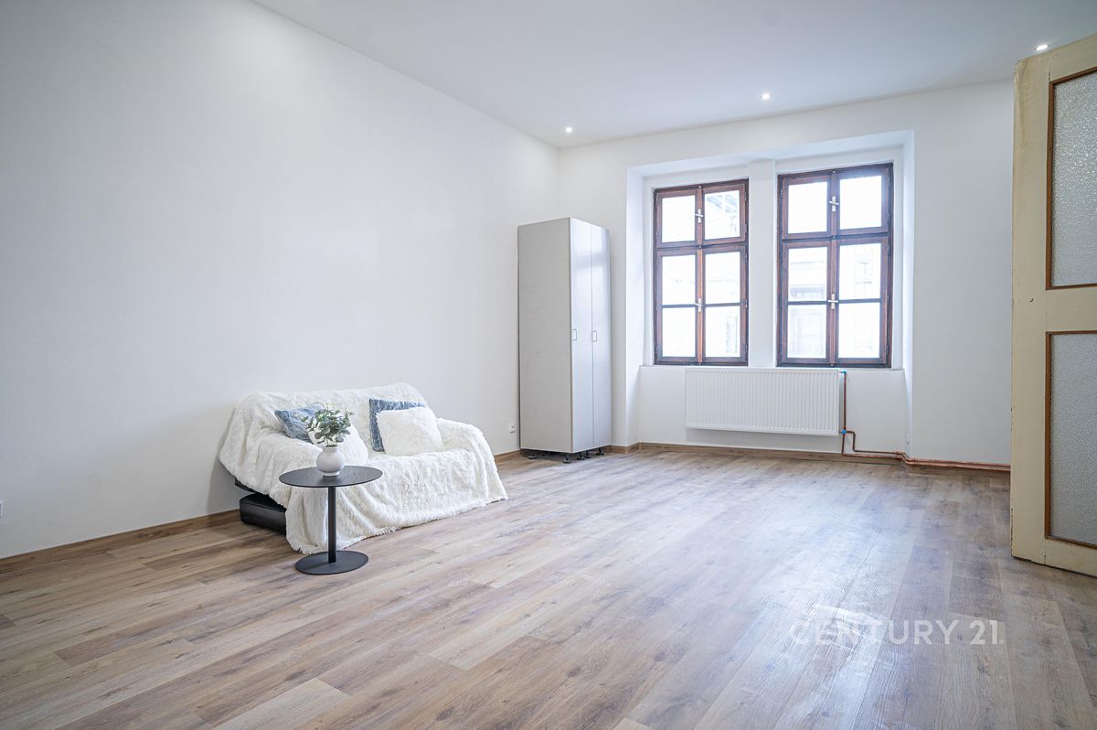 Pronájem bytu 2+1 77 m² – fotografie 5