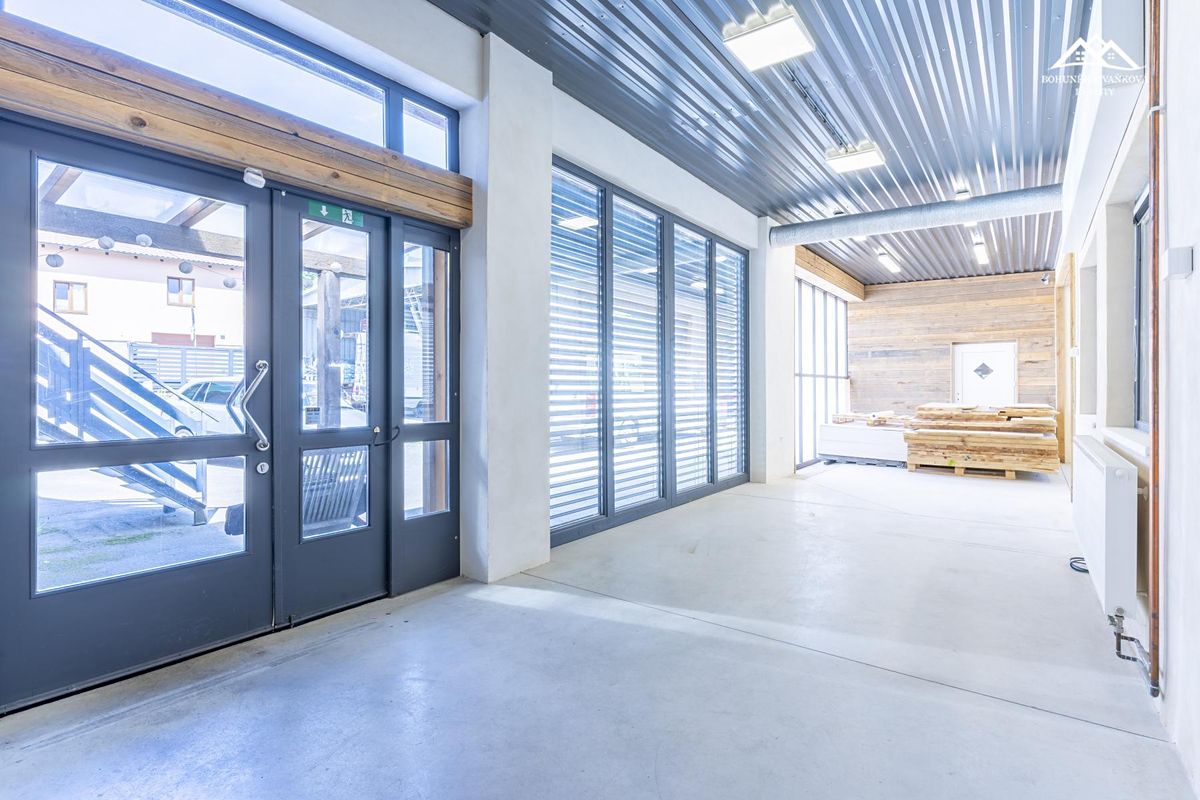 Pronájem výrobní haly, prostoru 240 m² – fotografie 3