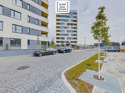 Pronájem garážového stání 18 m² — photo 5