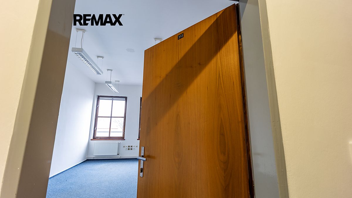 Pronájem kanceláře 23 m² – fotografie 5