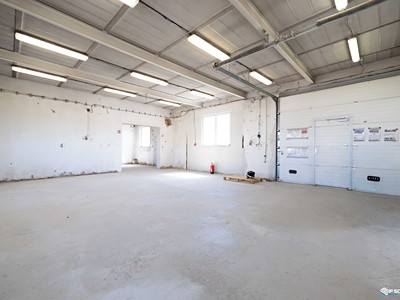 Pronájem skladového prostoru 212 m²
