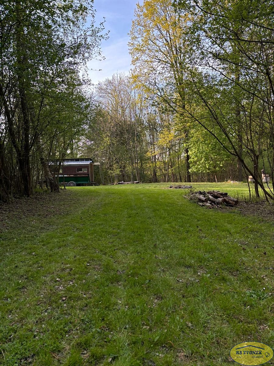 Prodej pozemku 5342 m² – fotografie 2