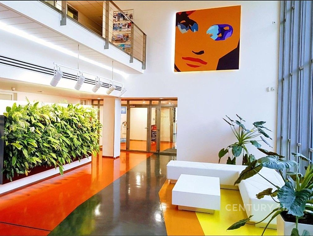 Pronájem kanceláře 880 m² – fotografie 4