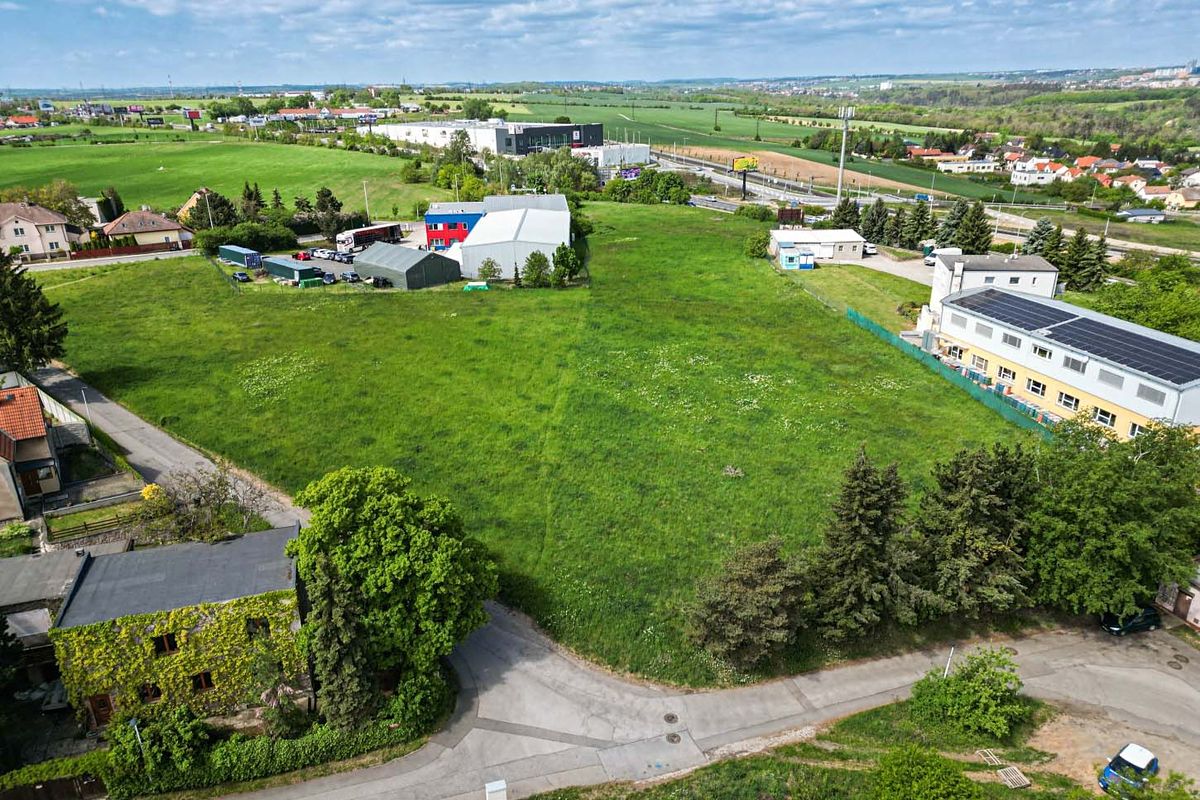 Prodej komerčního pozemku 1920 m² – fotografie 4