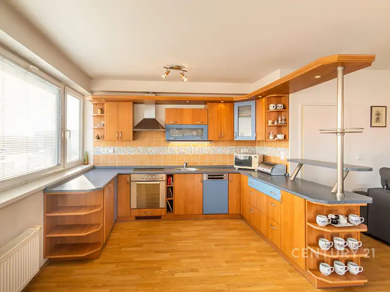 Prodej bytu 4+kk 101 m², Jenštejn – náhled fotky 3
