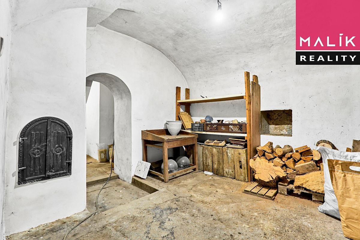 Prodej rodinného domu 157 m², pozemek 1732 m² – fotografie 2