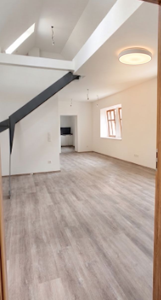 Pronájem bytu atypický 120 m²