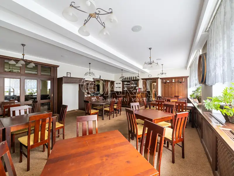 Prodej apartmánů 426 m², Doksy – náhled fotky 2
