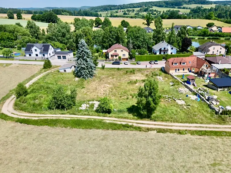 Prodej stavebního pozemku 880 m², Nová Bystřice – náhled fotky 2