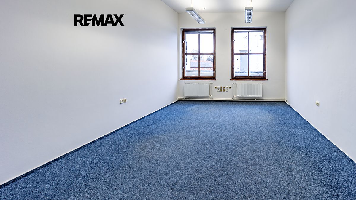 Pronájem kanceláře 23 m² – fotografie 3