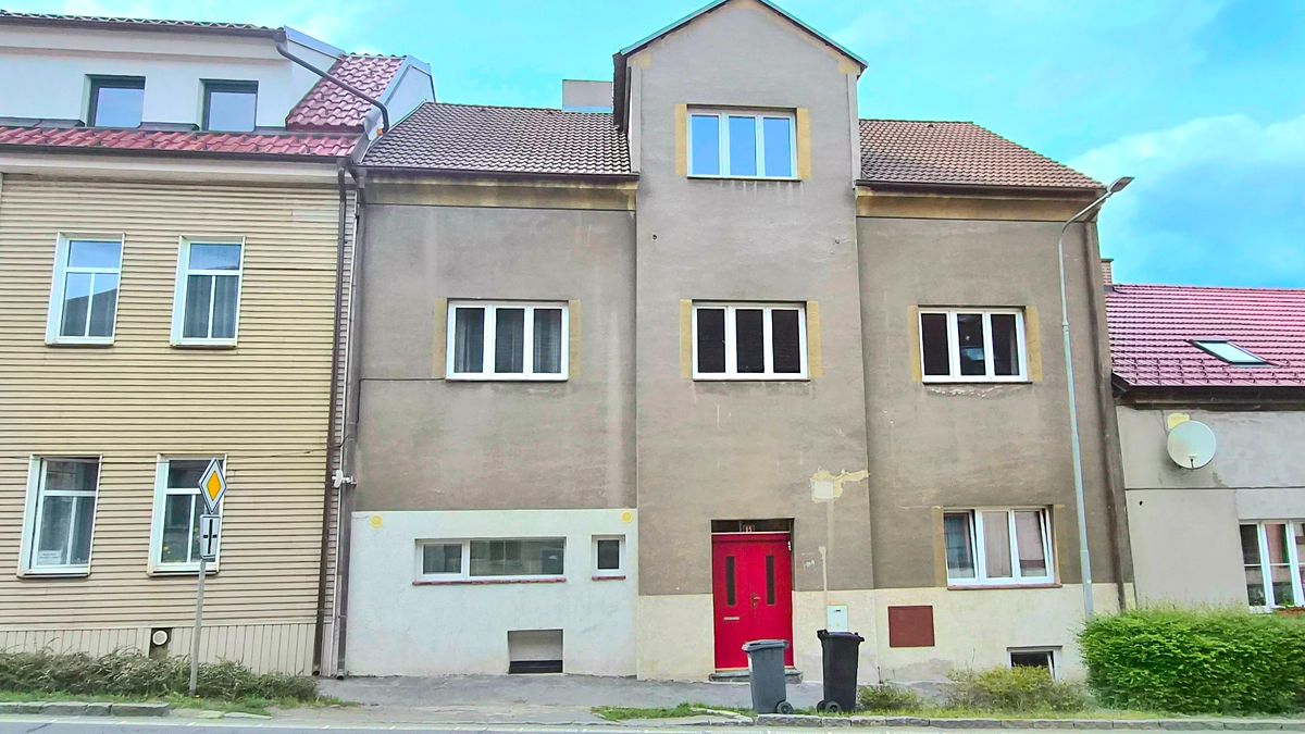 Prodej vícegeneračního domu 420 m², pozemek 305 m²