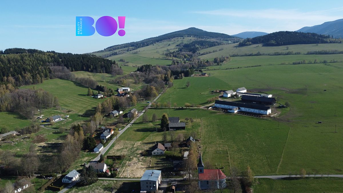 Prodej stavebního pozemku 4715 m² – fotografie 3