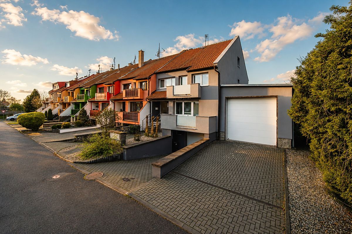 Prodej rodinného domu 300 m², pozemek 502 m²