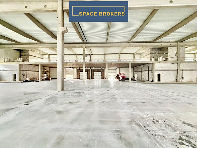 Комерційне приміщення в оренду, 1 700 м² (5 з 7)