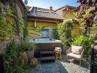 Prodej  rodinného domu 187 m², pozemek 527 m²