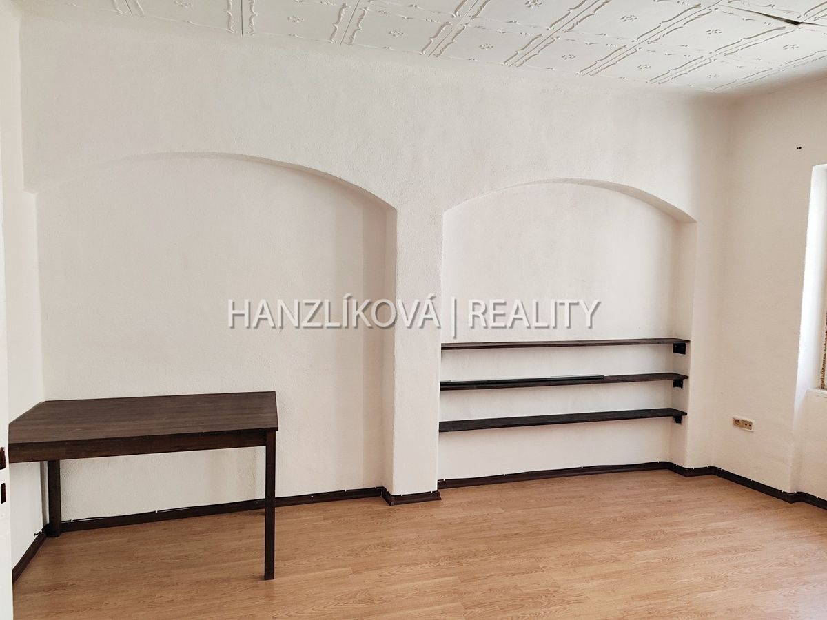 Pronájem bytu 1+1 40 m² – fotografie 5