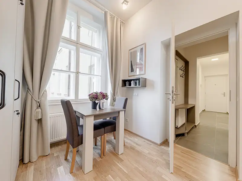 Prodej bytu 1+1 32 m², Praha – náhled fotky 1