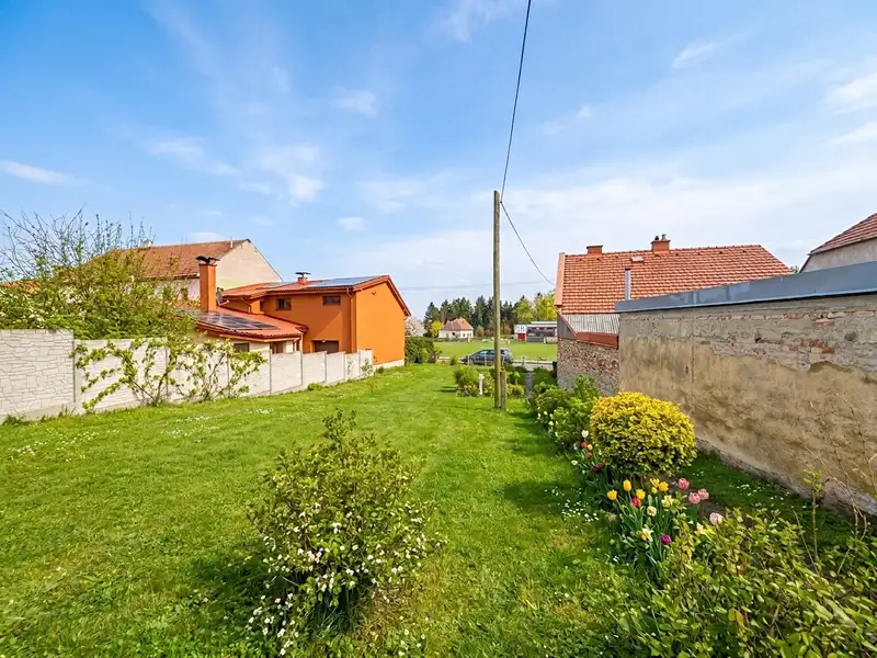 Prodej rodinného domu 290 m², pozemek 2867 m², Jalubí – náhled fotky 3
