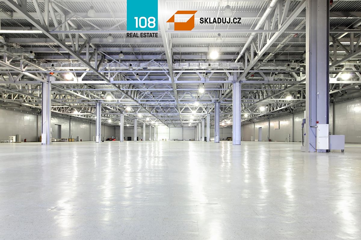 Pronájem skladového prostoru 3097 m² – fotografie 2