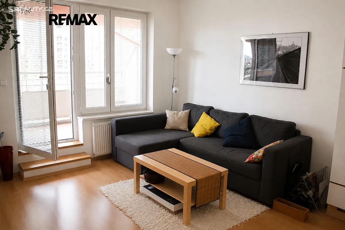 Pronájem bytu 2+kk 53 m² – pohled 4