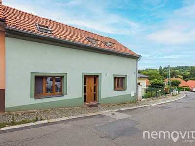 Prodej  rodinného domu 151 m², pozemek 296 m²