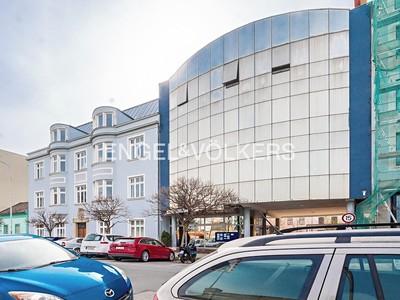 Pronájem kanceláře 217 m²