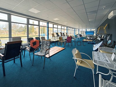 Pronájem komerčního prostoru, 174 m² (2 z 4)