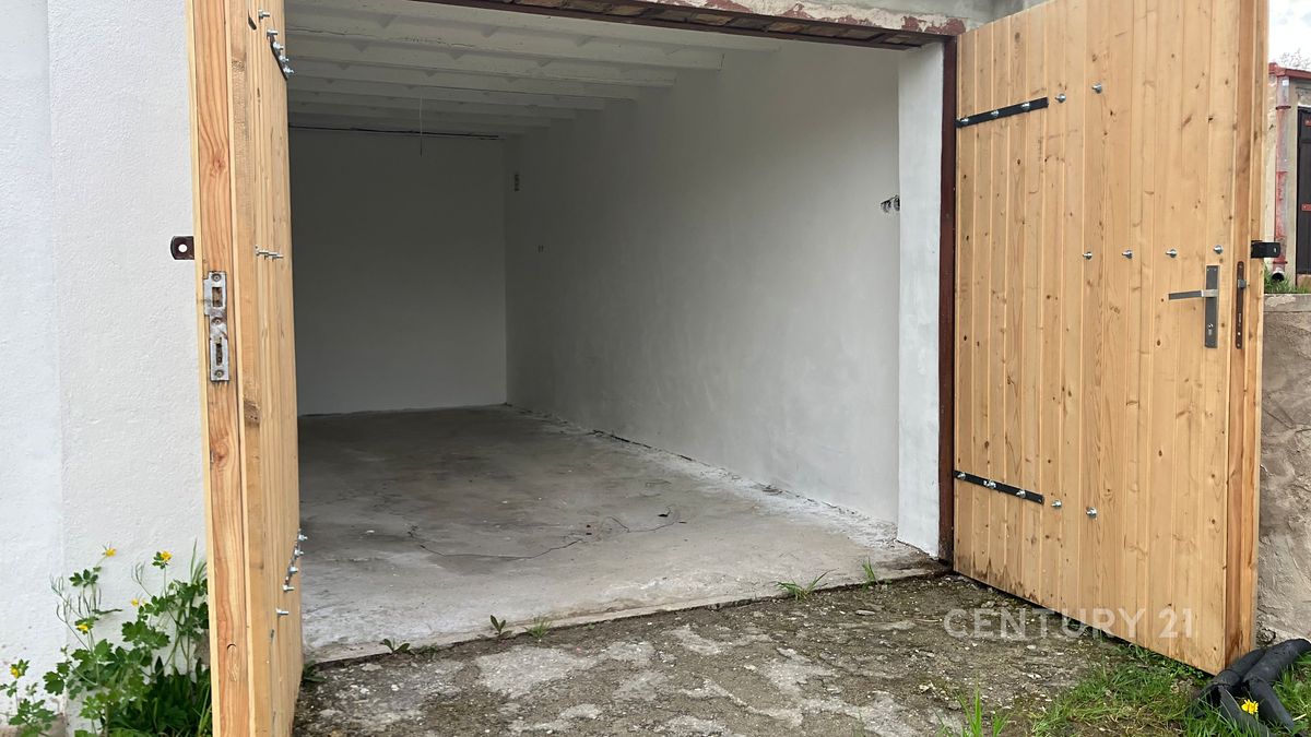 Pronájem garáže 19 m² – fotografie 3