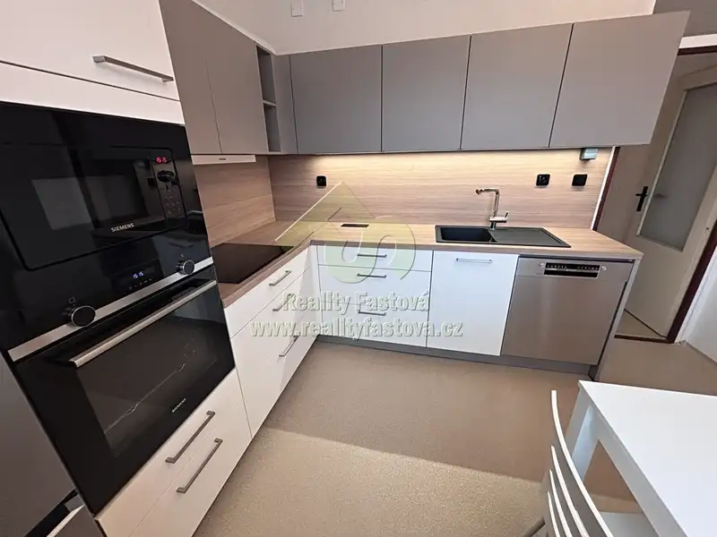 Pronájem bytu 4+1 99 m²