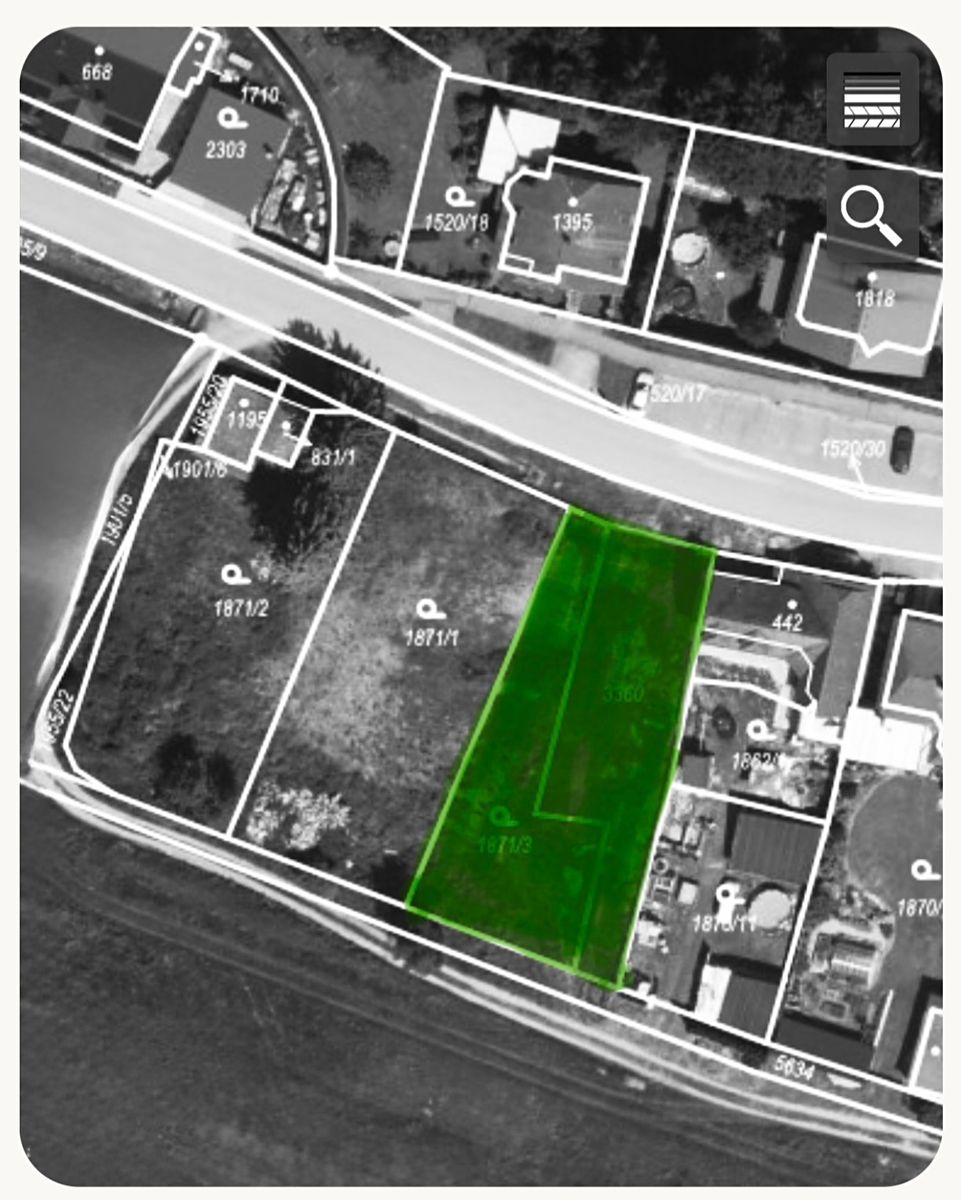 Prodej stavebního pozemku 880 m² – fotografie 3