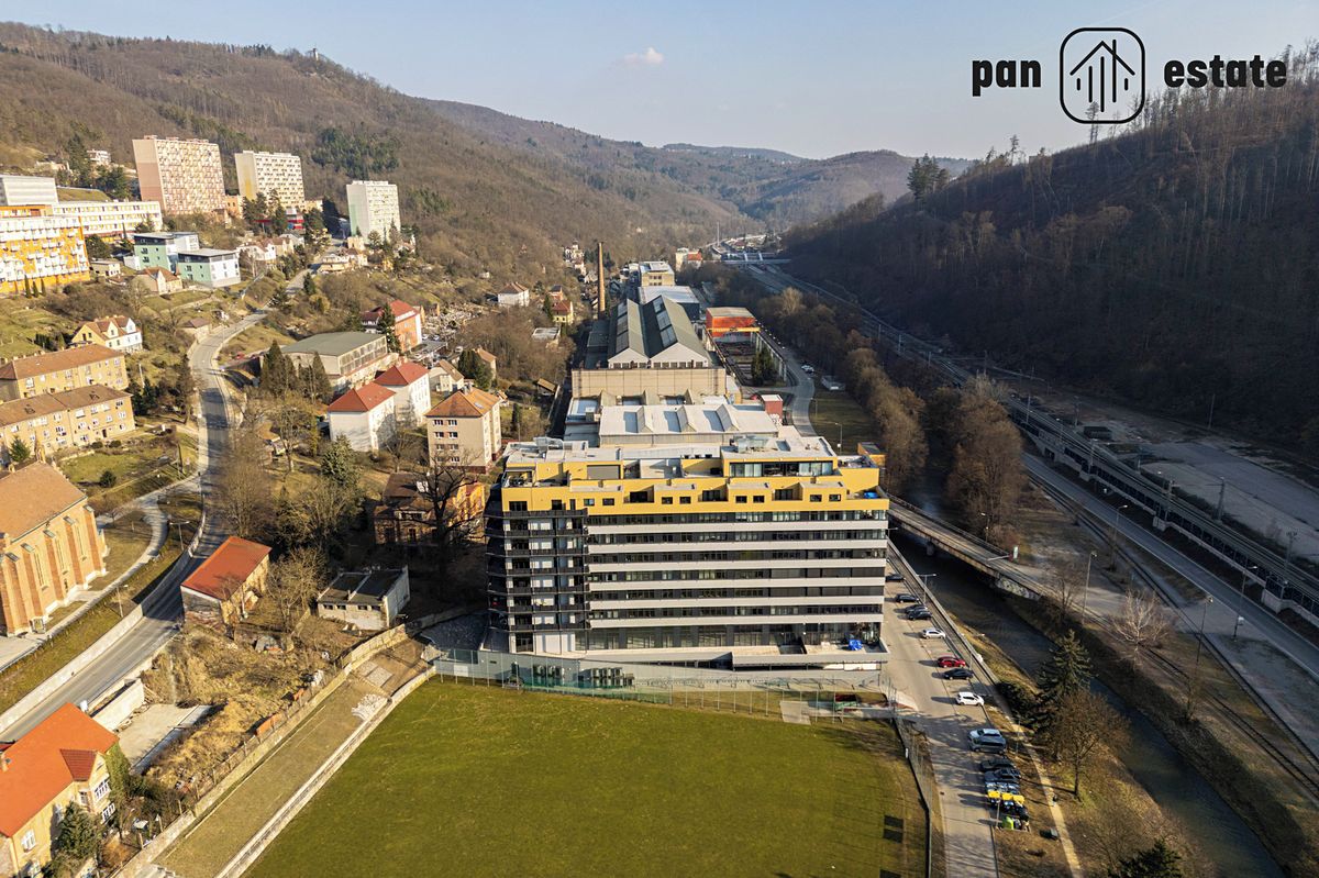 Prodej obchodního prostoru 63 m² – fotografie 2