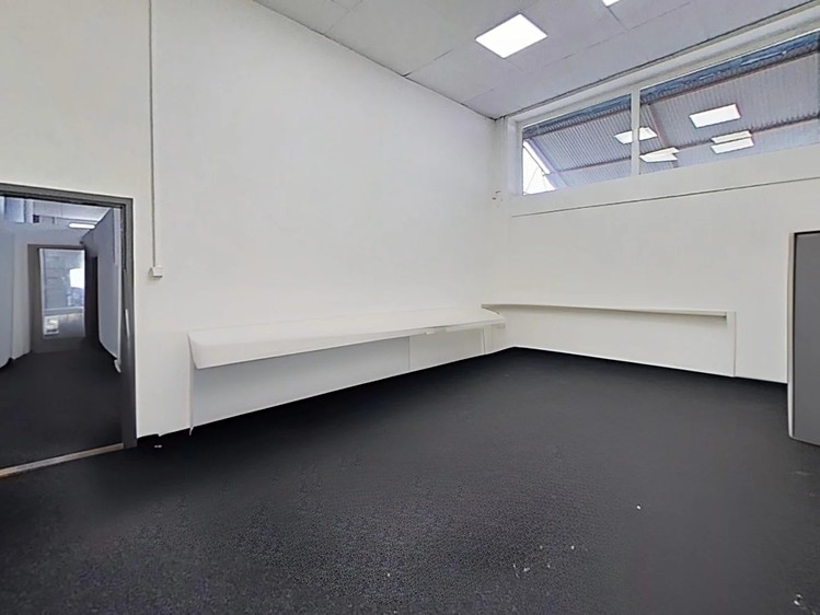Pronájem komerčního prostoru, 860 m² (8 z 23)