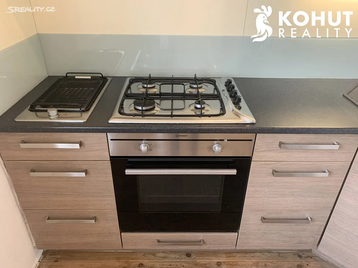Pronájem bytu 3+1 92 m² – pohled 4
