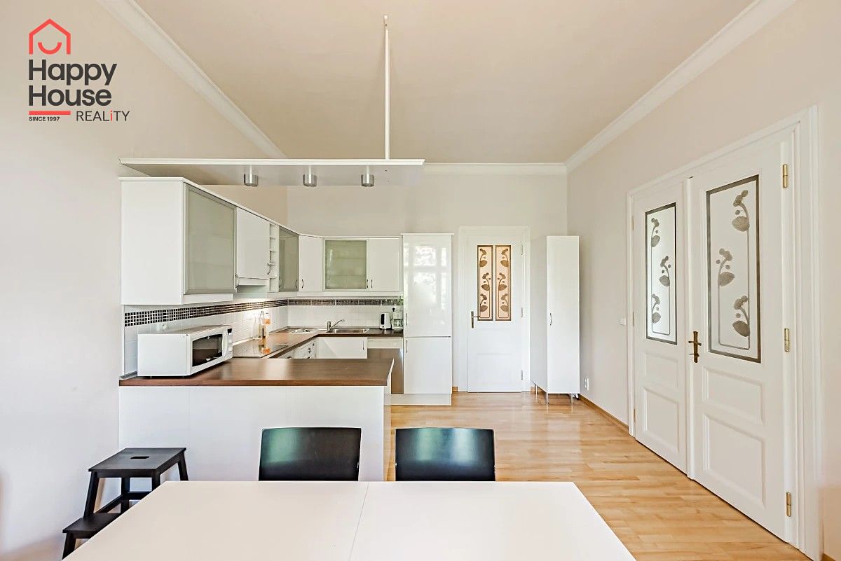 Pronájem bytu atypický 108 m² – fotografie 4