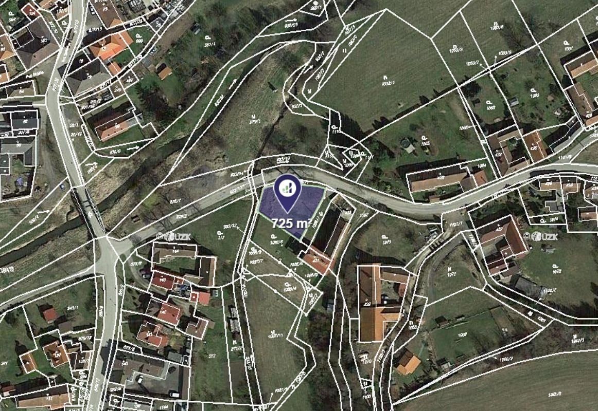 Prodej stavebního pozemku 725 m²
