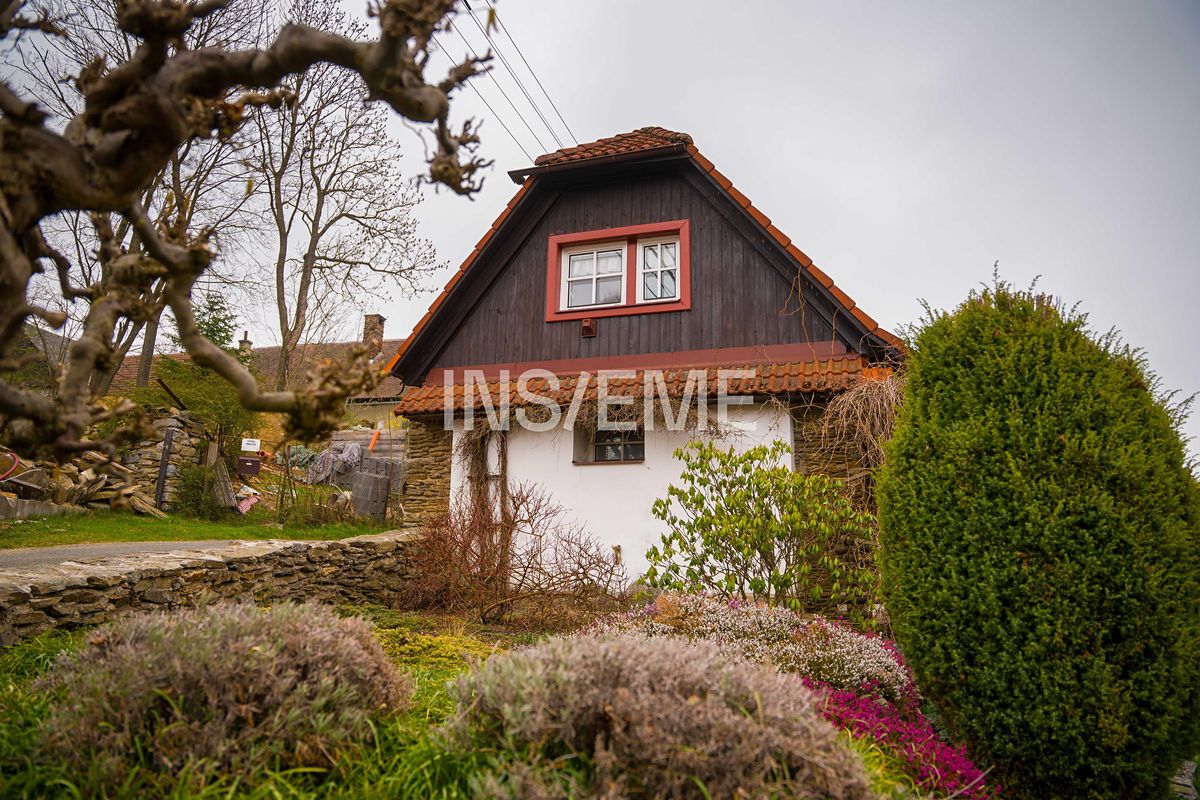 Prodej chalupy 117 m², pozemek 137 m² – fotografie 2